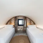 Cuore Santo Fira (Santorini)