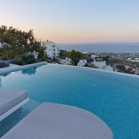 Cuore Santo Aparthotel Fira (Santorini)