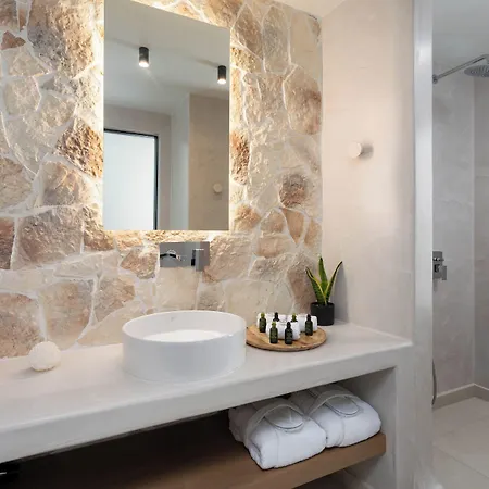 Cuore Santo Aparthotel 4*